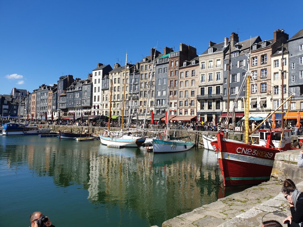 Private 5-Day Normandy Tour Honfleur harbor on a private 5 days Normandy tour - Noramandy Explorations