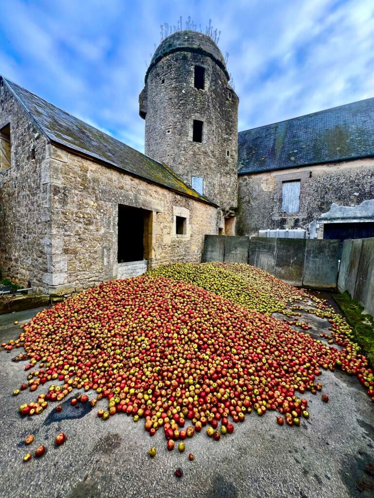 Our Partners domaine de la percée tas de pomme